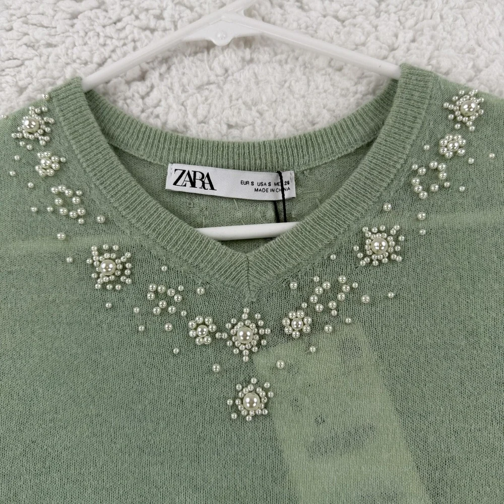 Zara Sweater Womens Small Green Beaded Pearl V Neck Cropped Knit Pullover‎ NWT
